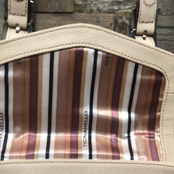 Tignanello NWOT Leather Crossbody Bag - Picture 6 of 12